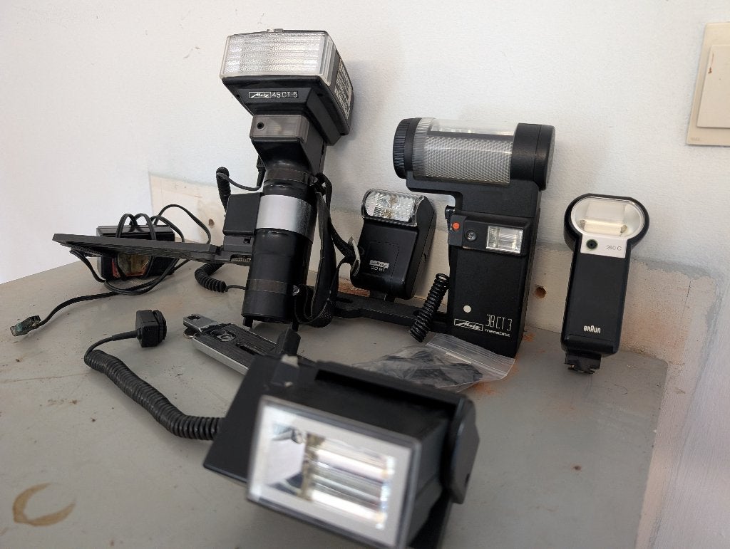 Flitslampen, Audio, Tv en Foto, Ophalen, Gebruikt, Externe flitser, Leica