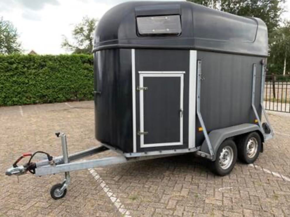 Paarden trailer, Ophalen, Zo goed als nieuw, Polyester, 2-paards trailer