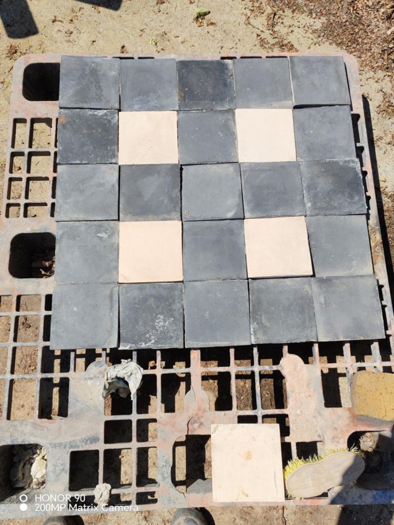 Carreaux anciens en terre cuite, Enlèvement
