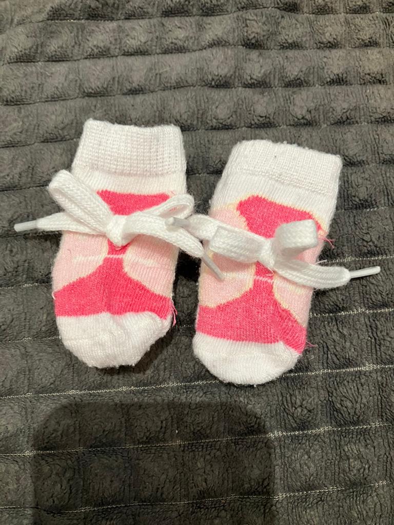 Chaussettes Baby Born Zapf Creation  pour poupée 43 cm, Enfants & Bébés, Jouets | Poupées, Enlèvement ou Envoi, Comme neuf