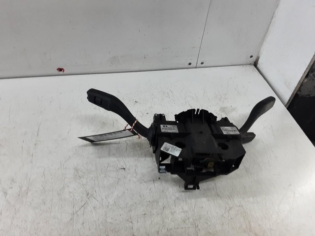 COMMUTATEUR Audi A3 Sportback (8PA) (8PO907137CF), Mevr. I. Hauben, Audi, Utilisé, Rue de l'Espoir 34 34
4030  GRIVEGNÉE, BE