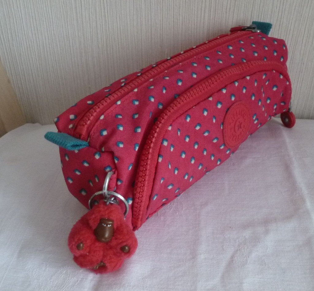 Kipling double plumier "cute" fraise bleu et blanc + singe, Enlèvement ou Envoi, Utilisé