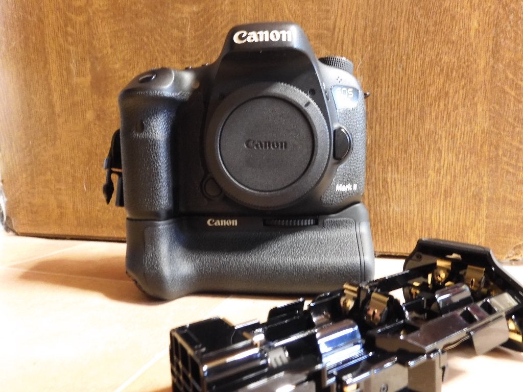 Canon EOS 7D MK II + BG-E16, Sans zoom optique, 18 mégapixels, Enlèvement ou Envoi, Canon
