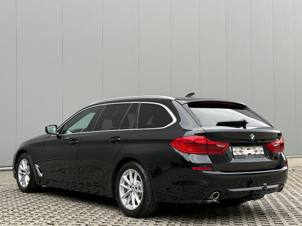 BMW 518 dA Touring BTW/VAT VCP Camera Led ElekAchterklep, Auto's, Automaat, Achterwielaandrijving, 1995 cc, 4 cilinders