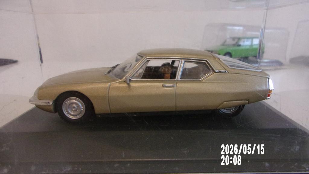 CITROËN SM 1970.UNIV.HOBBIES 1/43 COMME NEUVE + VITRINE, Hobby en Vrije tijd, Ophalen of Verzenden, Zo goed als nieuw, Auto, Universal Hobbies