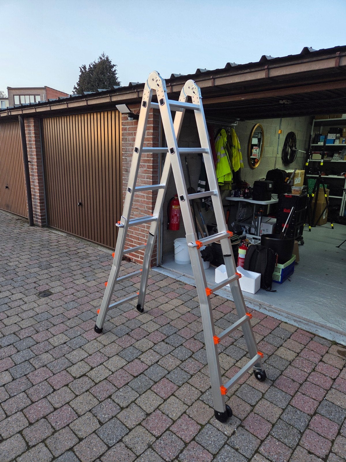 Telescopische ladder met A-frame - max 4 meter, Doe-het-zelf en Bouw, Ladders en Trappen, Ophalen, Ladder