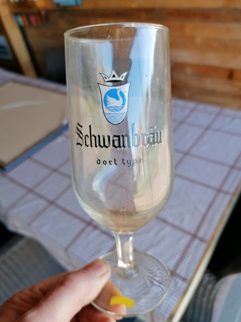 Oud bierglas De Zwaan/Lauwe., Verzamelen, Ophalen of Verzenden