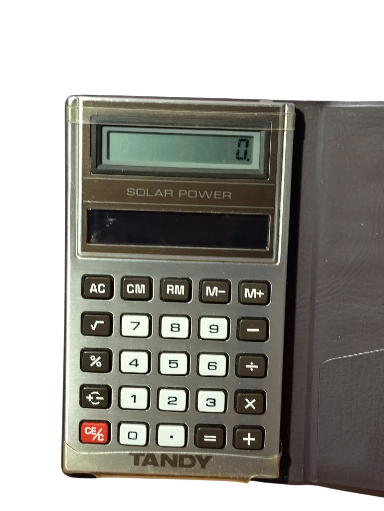 Tandy rekenmachine voor zonne-energie, Ophalen