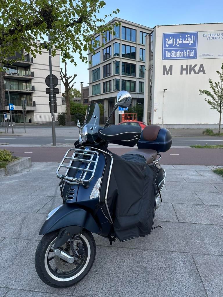Vespa Primavera S en option complète, Vélos & Vélomoteurs, Scooters | Vespa, Comme neuf, Vespa S, Classe B (45 km/h), Essence