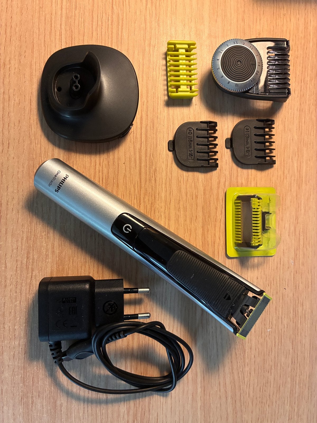 Philips OneBlade, Enlèvement ou Envoi, Comme neuf, Soin des cheveux