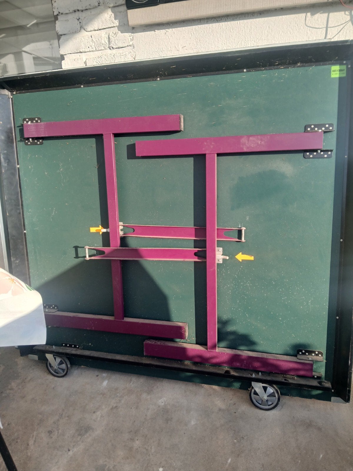 Table  de ping pong  t b etat a discuter, Comme neuf, Table d'intérieur, Pliante