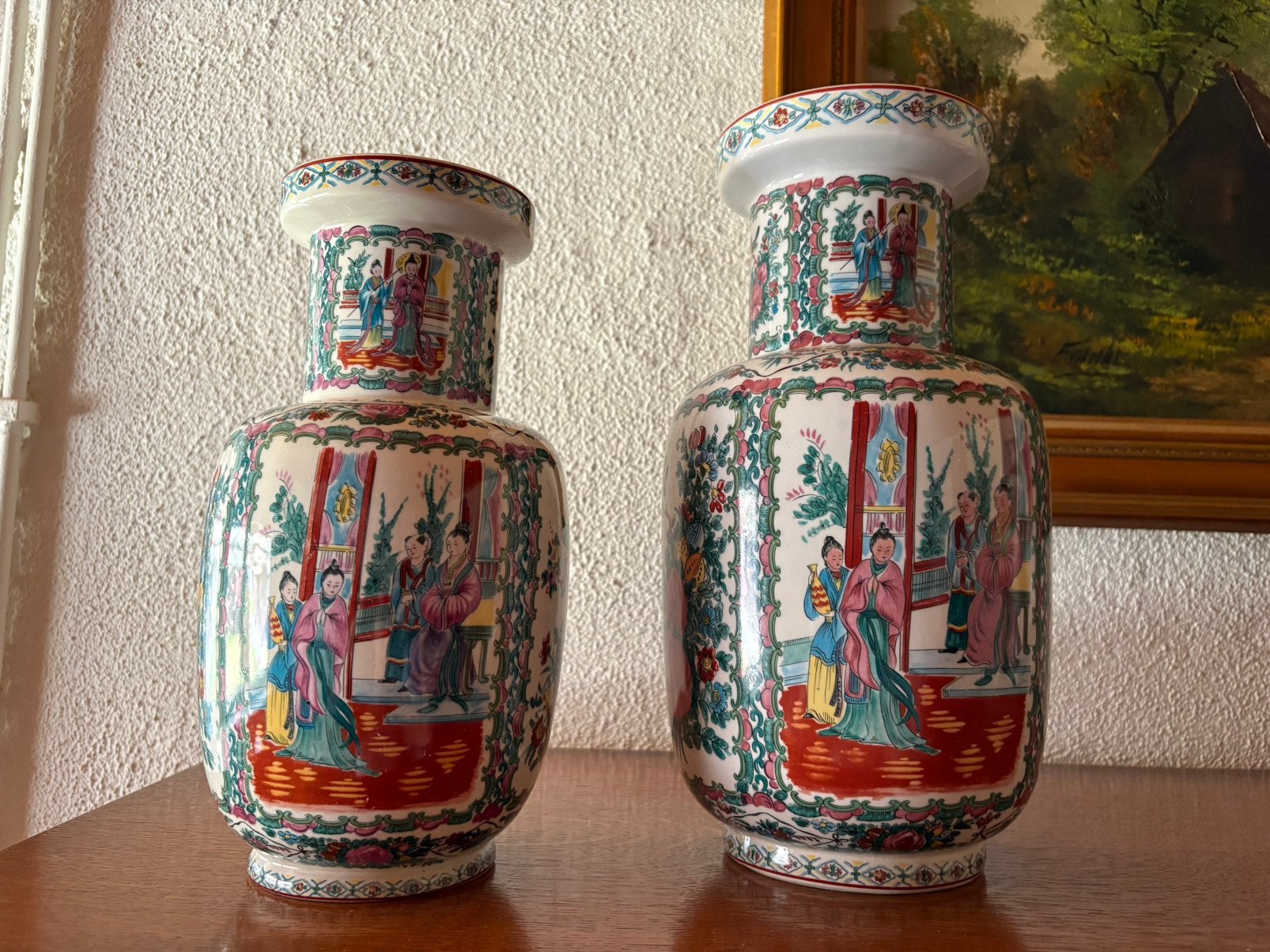 Set 2 van Chinese Vazen–Macau Porselein–Famille Rose stijl, Ophalen