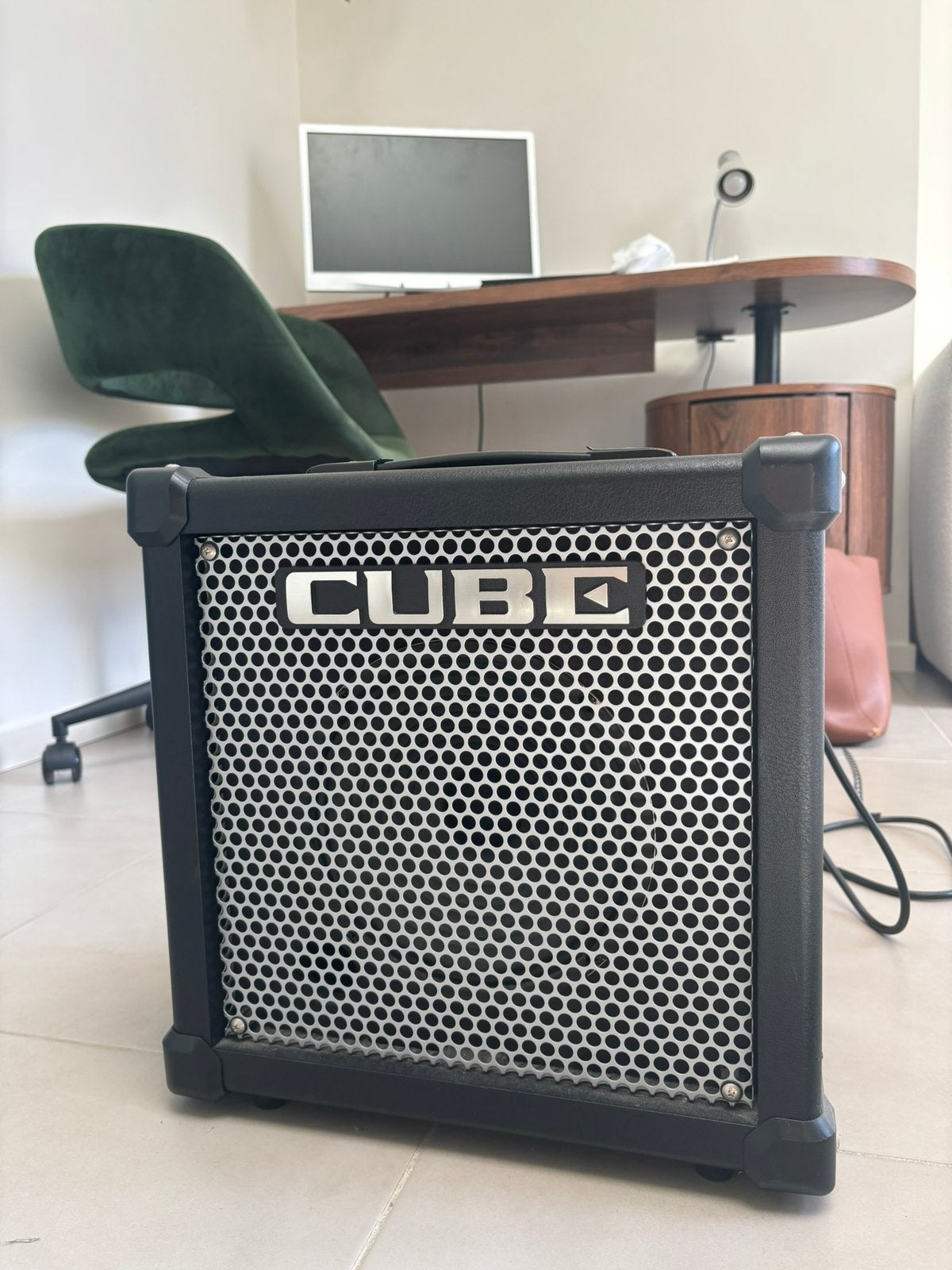 Cube versterker, Muziek en Instrumenten, Versterkers | Bas en Gitaar, Ophalen, Zo goed als nieuw