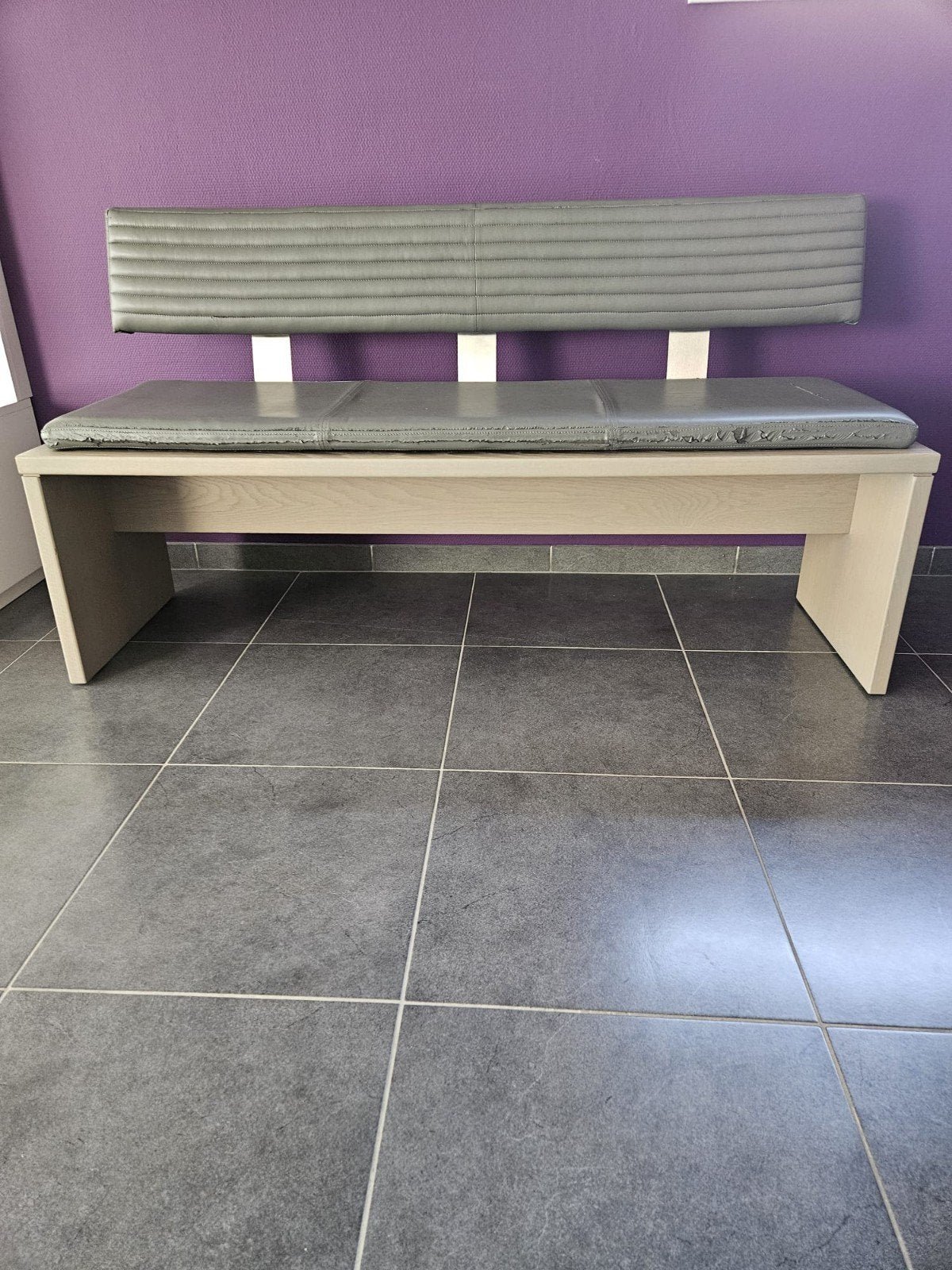Grand banc 3 places avec dossier – structure bois impeccable, Enlèvement