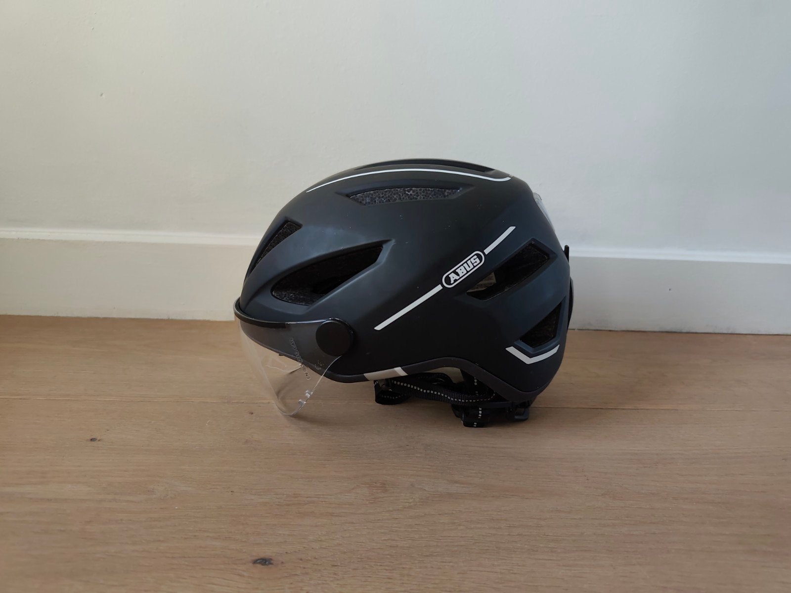 Abus speedpedelec helm, Fietsen en Brommers, Ophalen of Verzenden, Zo goed als nieuw
