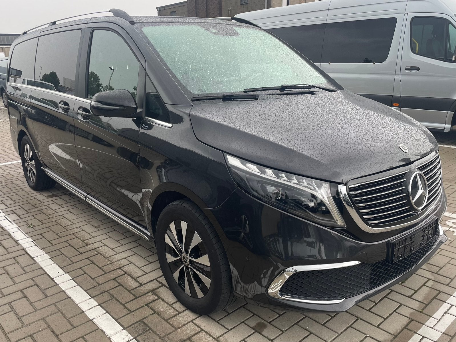 Mercedes Benz EQV 300 Avandgarde Airmatic / lichte vracht, Auto's, 0 kg, Zwart, 5 zetels, 5 deurs