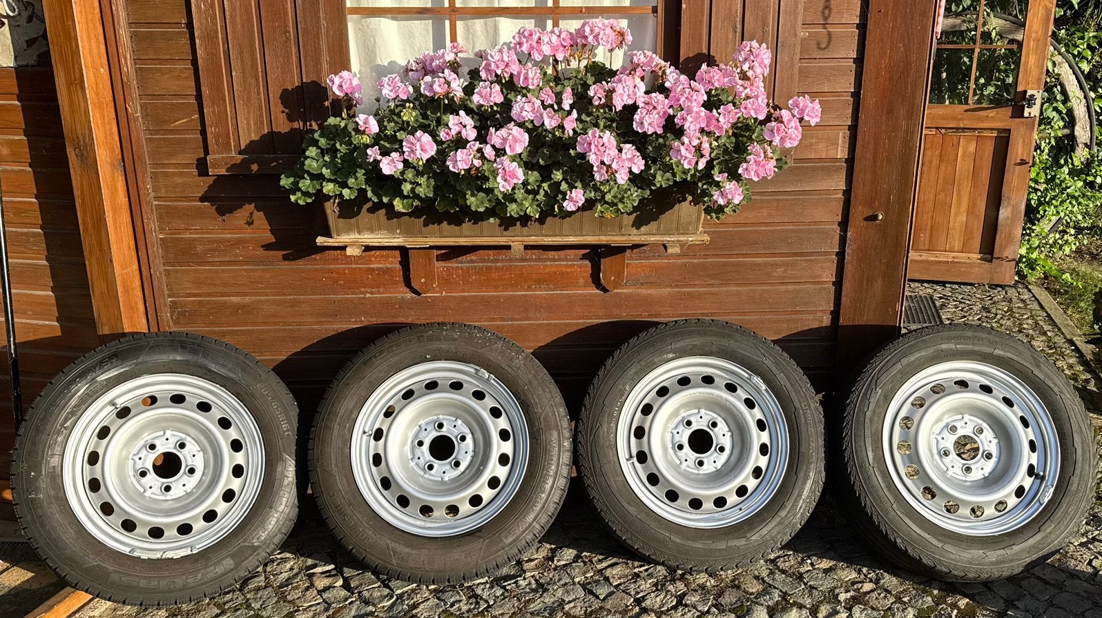 Banden 4 seizoen en wielen 205/55R16 105/107T mercedes, Ophalen, 16 inch, Banden en Velgen, 205 mm