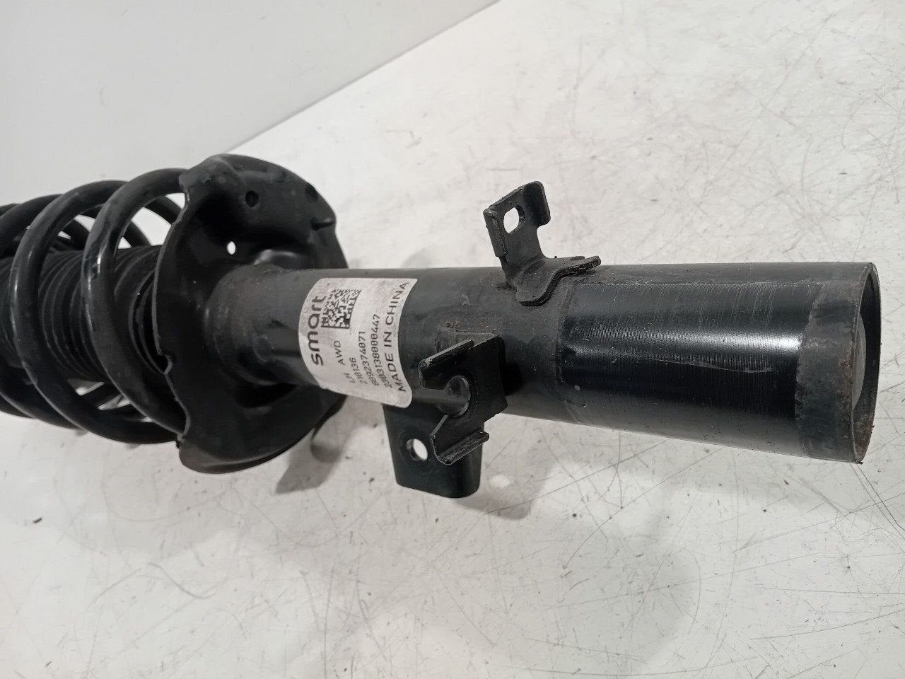 Veerpoot links voor Smart #1, Onderdelen@venauto.nl, Van der Ven Autorecycling B.V., Gebruikt, Ettenseweg 76, 4706 PB Roosendaal, The Netherlands