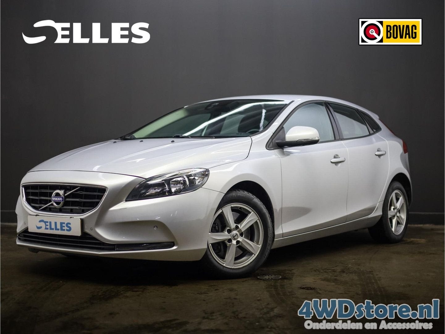 Volvo V40 2.0 D2 | Navigatie | Automaat |, Auto's, Automaat, Zwart, Start-stop-systeem, 99 g/km