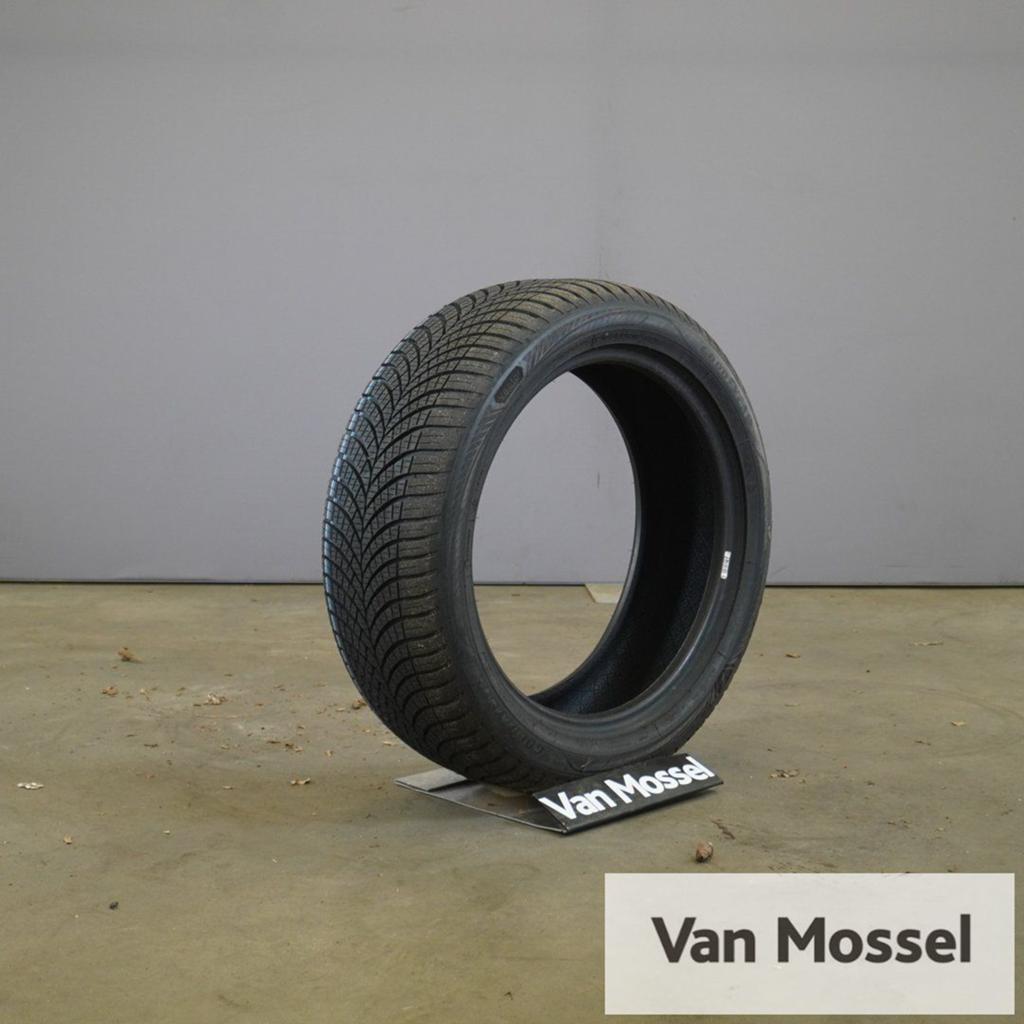 Goodyear Vector Allseason 215/50/R18, Autos : Pièces & Accessoires, Pneus & Jantes, 215 mm, 4 Saisons, Véhicule de tourisme, -