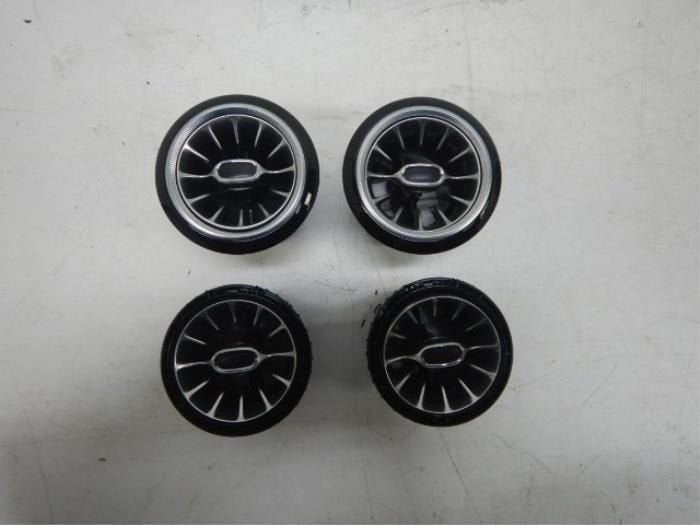 Mercedes-Benz G-Klasse W463 Luchtroosters Dashboard Set, Enlèvement ou Envoi, Utilisé