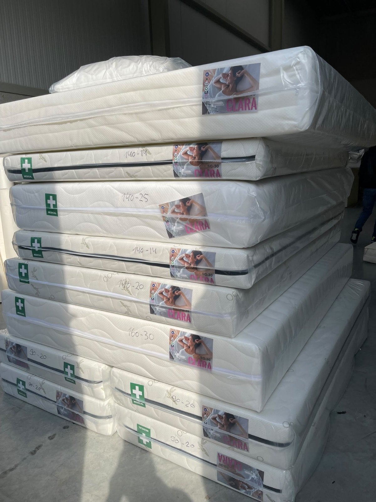 Matelas disponibles en 90x200, 140x200, 160x200 et 180x200, Enlèvement ou Envoi
