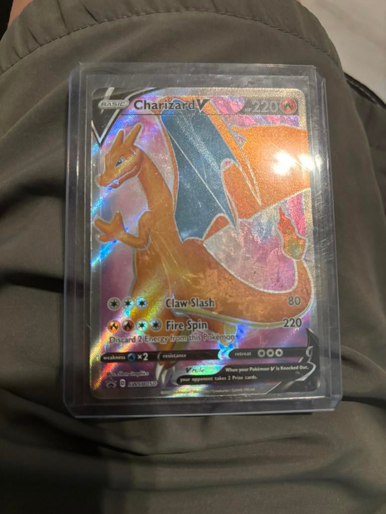 Charizard V promo kaart 2021, Hobby & Loisirs créatifs, Jeux de cartes à collectionner | Yu-gi-Oh!, Enlèvement ou Envoi, Comme neuf
