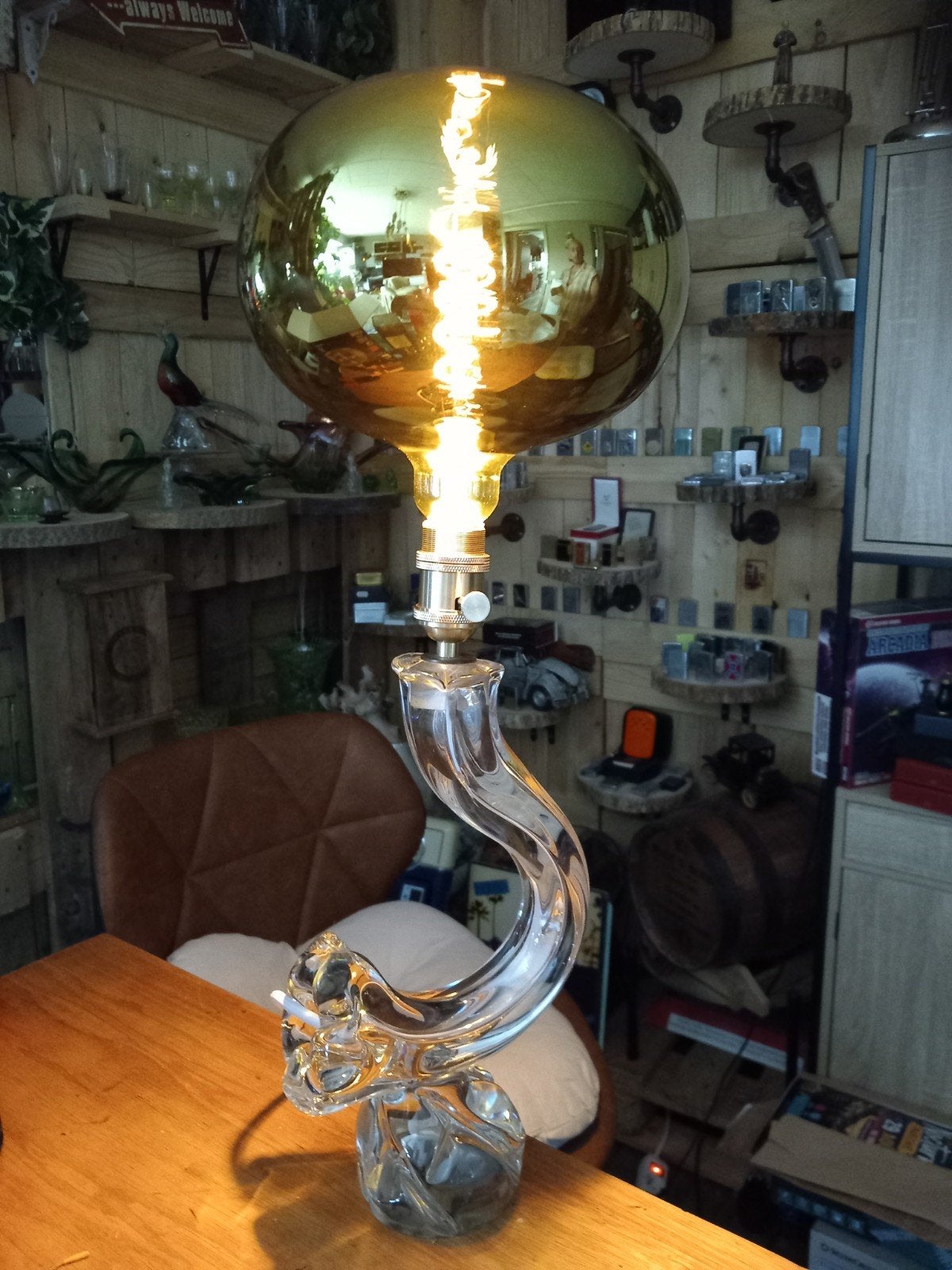 Daum cornucopia-lamp, Ophalen