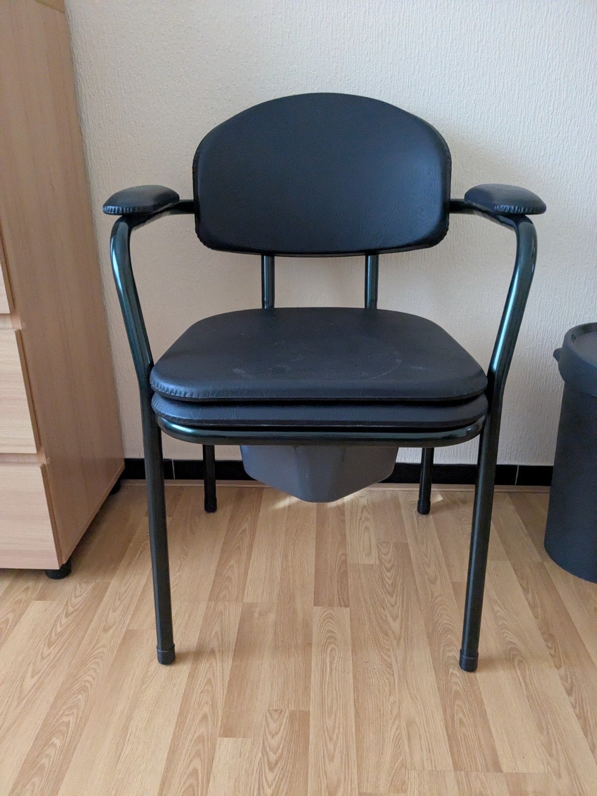WC stoel, bijna niet gebruikt, blauw, toestand zeer goed, Diversen, Verpleegmiddelen, Ophalen