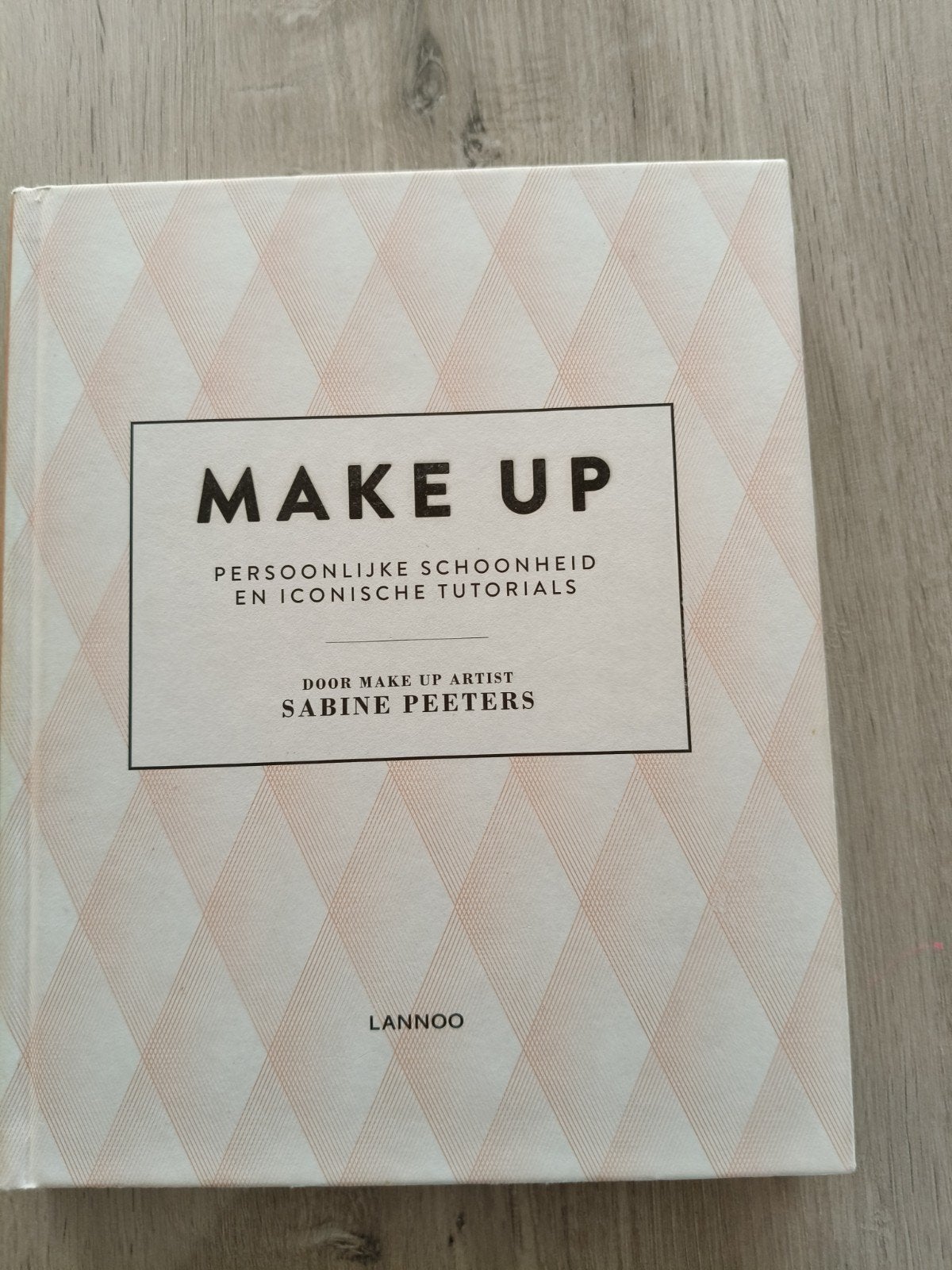 Sabine Peeters - Make up, Enlèvement ou Envoi, Sabine Peeters