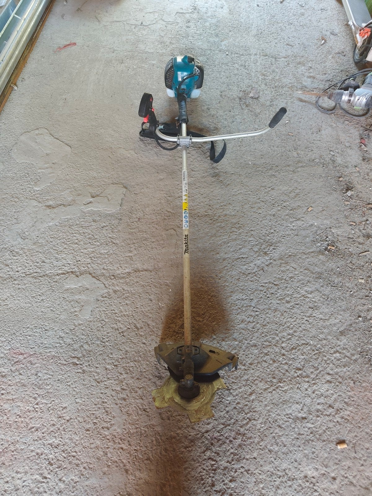 Débroussailleuse Makita., Jardin & Terrasse, Comme neuf, Enlèvement, Makita, 10 à 30 cm
