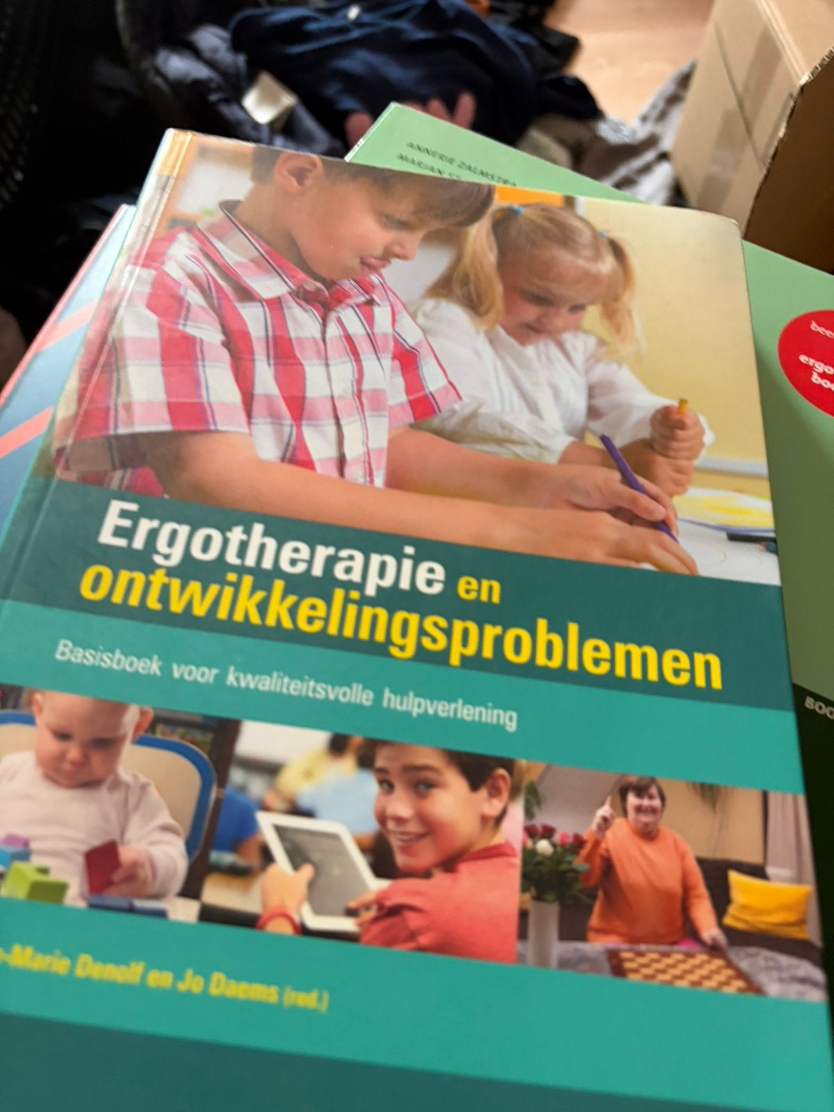 Ergotherapie en ontwikkelingsproblemen, Ophalen, Zo goed als nieuw