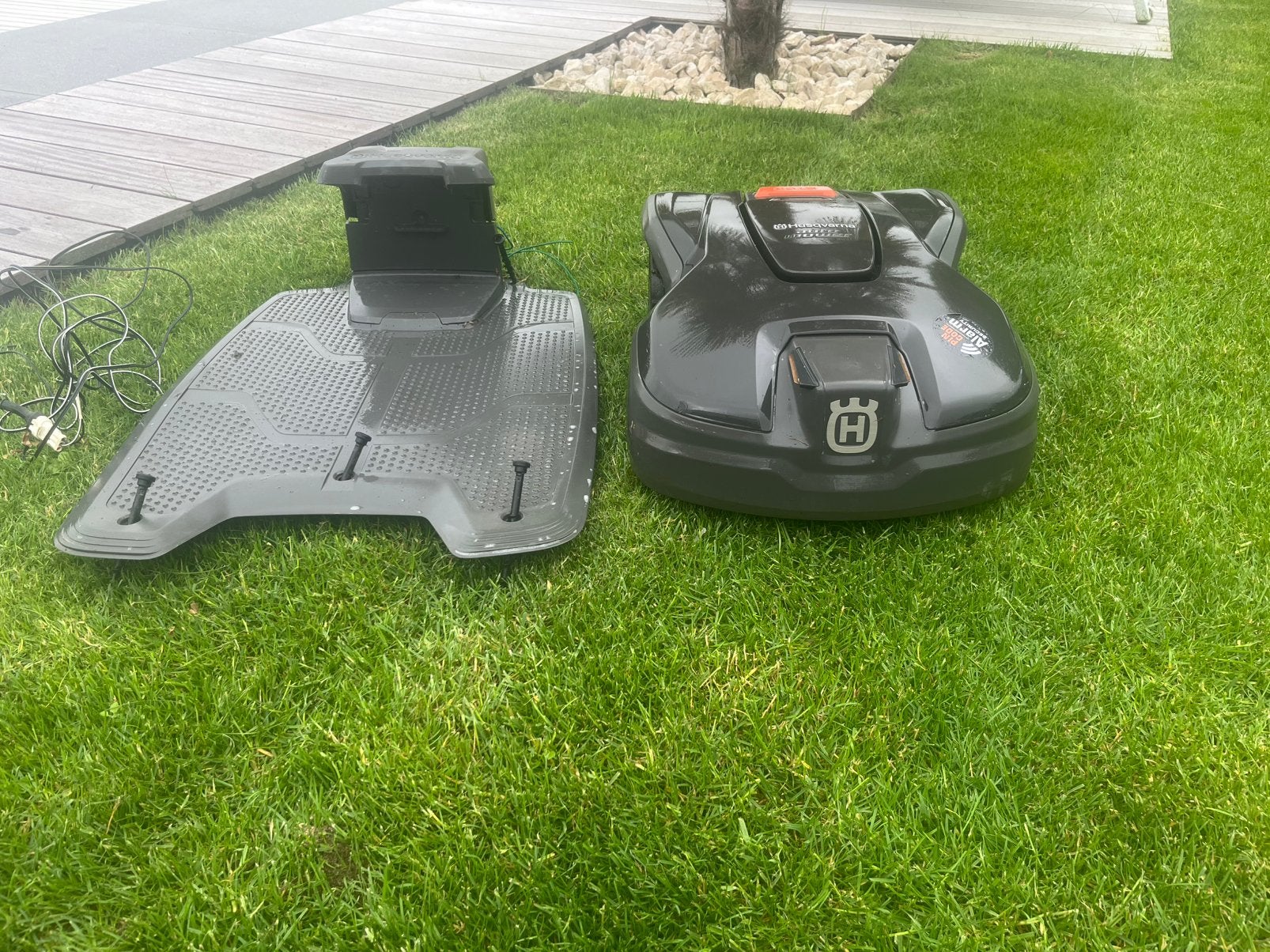 Robot maaier husqavarna 305, Tuin en Terras, Robotmaaiers, Ophalen, Zo goed als nieuw