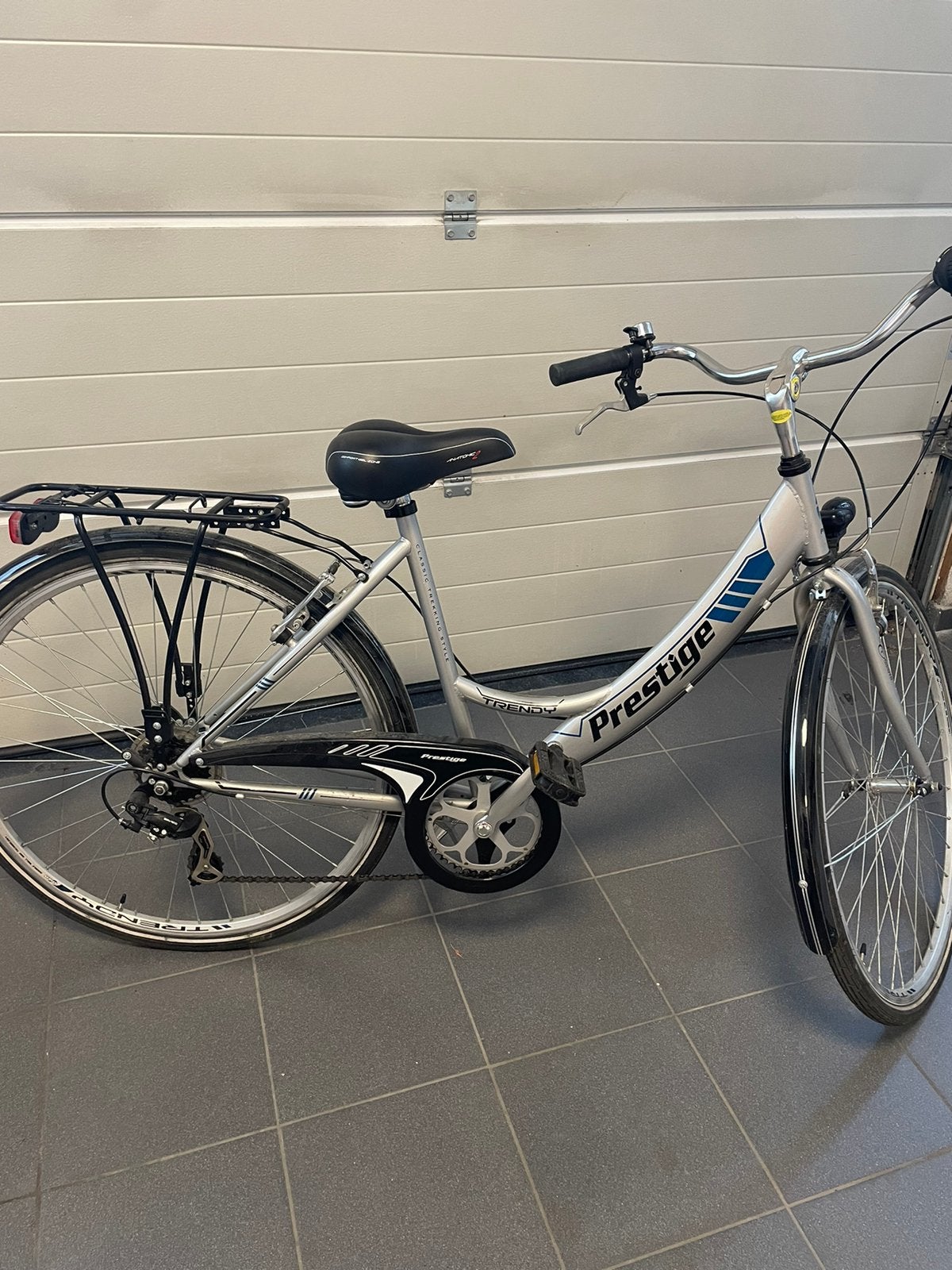 Damesfiets, Enlèvement, Comme neuf
