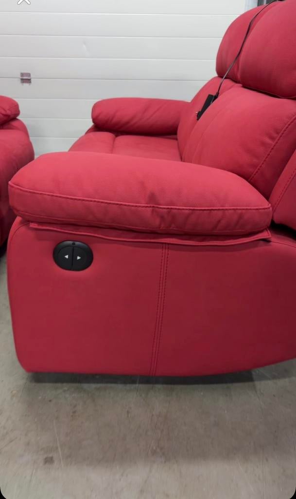 2 fauteuil identique 2 assises electrique rouge ., Enlèvement ou Envoi, Comme neuf