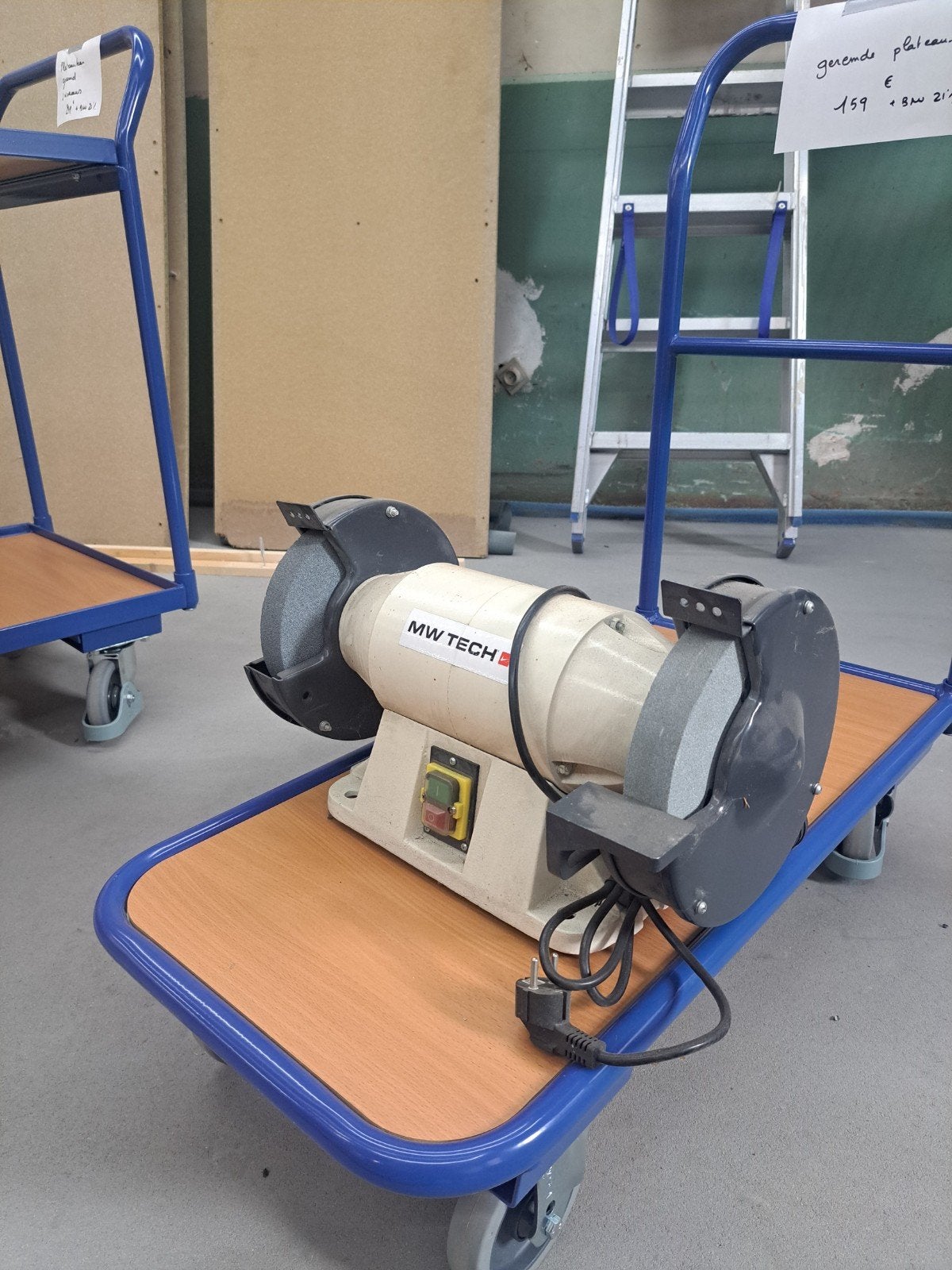 SLIJPSTEEN.  Nieuw. 259 euro excl btw., Doe-het-zelf en Bouw, Gereedschap | Slijpmachines, Ophalen