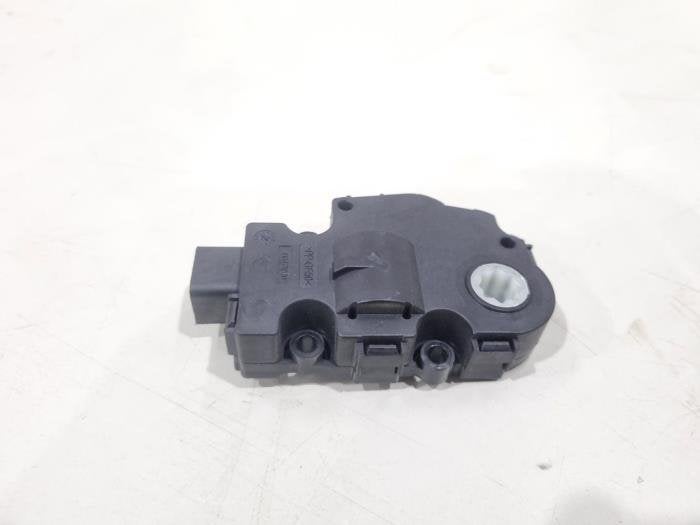 Clapet chauffage moteur d'un Mercedes Vito, Autos : Pièces & Accessoires, Moteurs & Accessoires, 3 mois de garantie, Utilisé, -