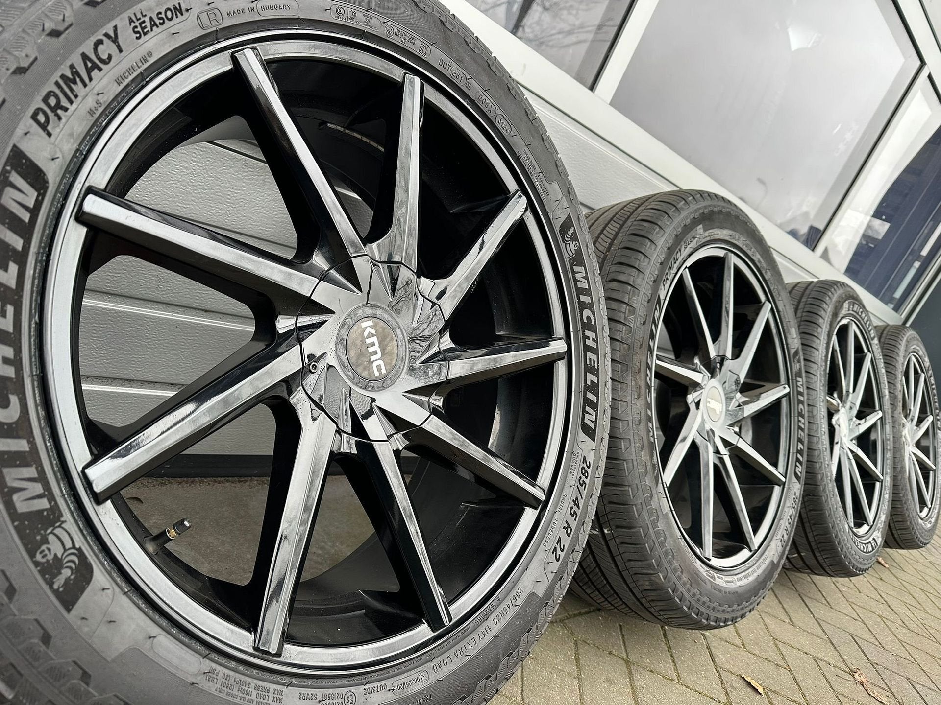 22 inch KMC Dodge RAM 1500 velgen Michelin zomerbanden, Auto-onderdelen, Banden en Velgen, Gebruikt, -, 285 mm, -