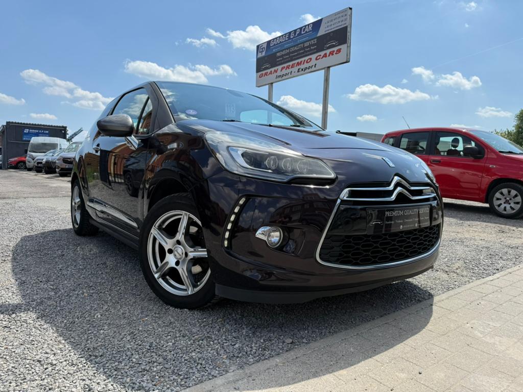 Citroen DS3 1.2cc 2015 83.000 km *DEALER OF EXPORT*, Auto's, Citroën, Voorwielaandrijving, 107 g/km, Leder, Bedrijf