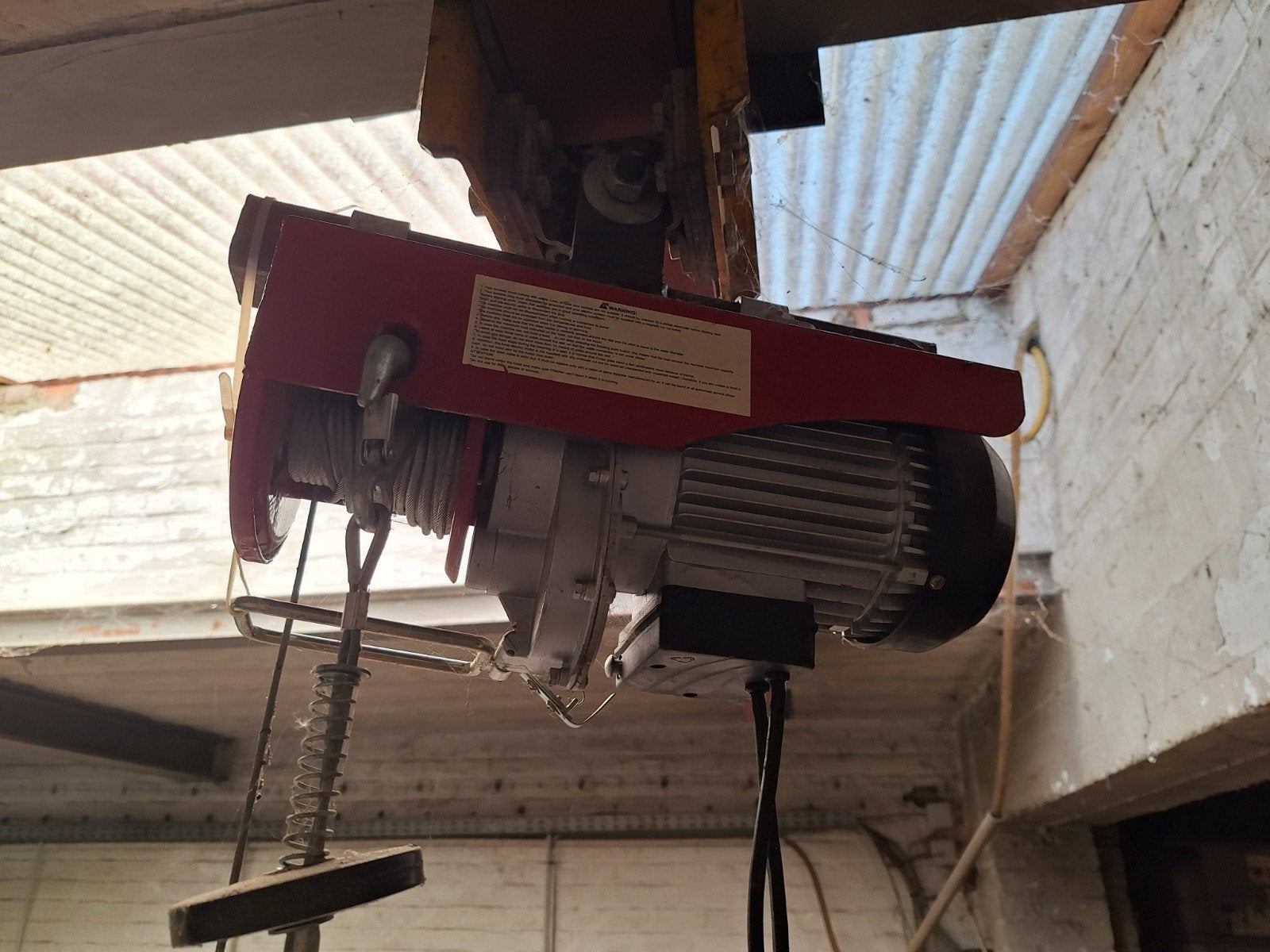 Elektrische lier van 400 kg, Doe-het-zelf en Bouw, Ophalen, Zo goed als nieuw, Elektrisch