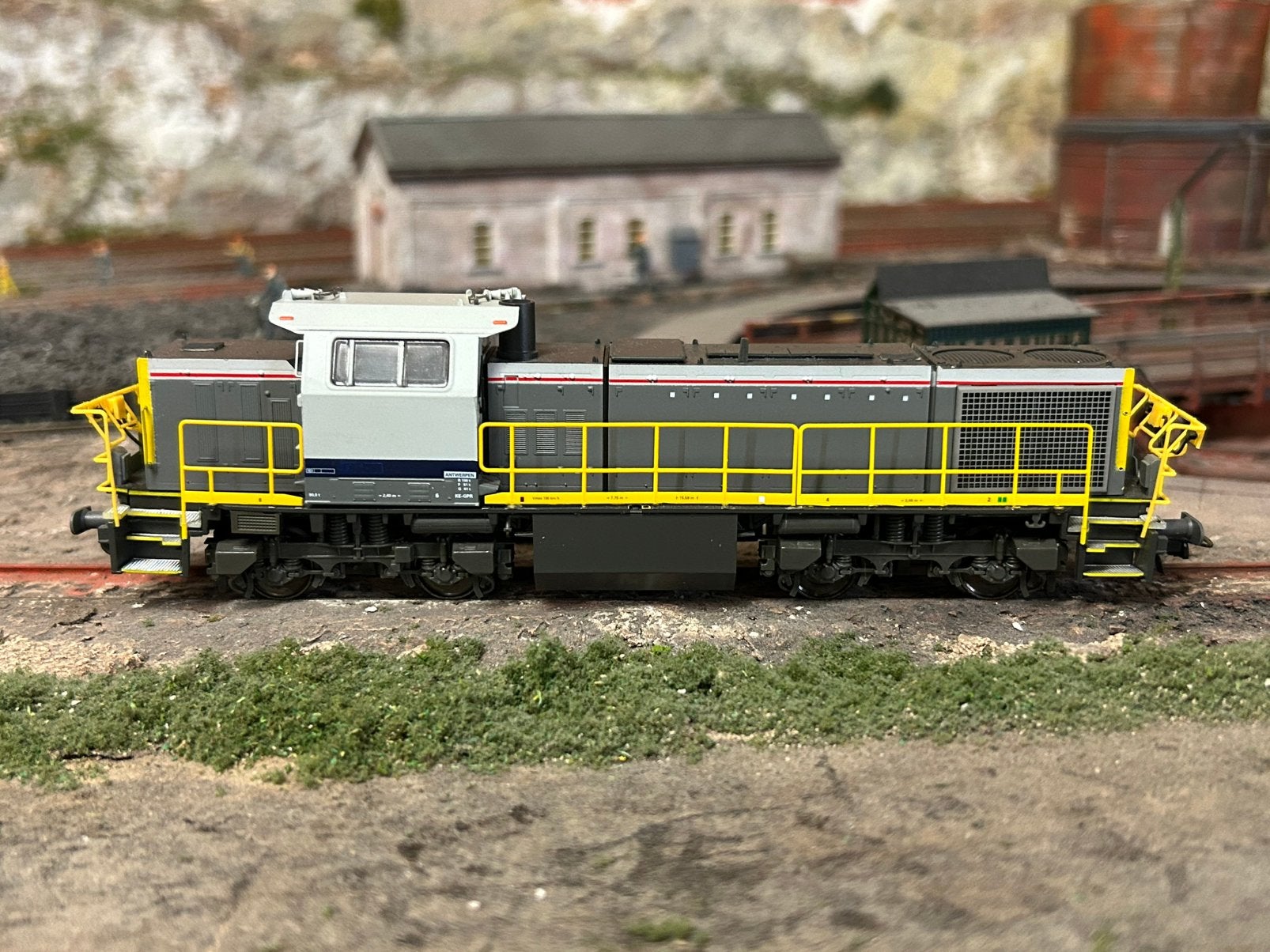 SNCB NMBS locomotive diesel 77 HO DCC Digital Mehano, Hobby & Loisirs créatifs, Autres marques, Enlèvement ou Envoi, Locomotive