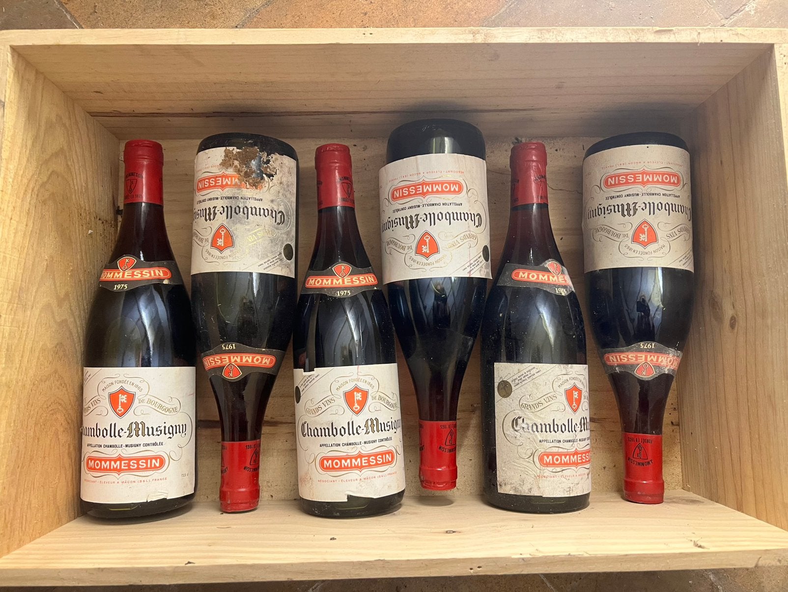 Chambolle-Musigny 1975 de la Maison Mommessin., Enlèvement, Comme neuf