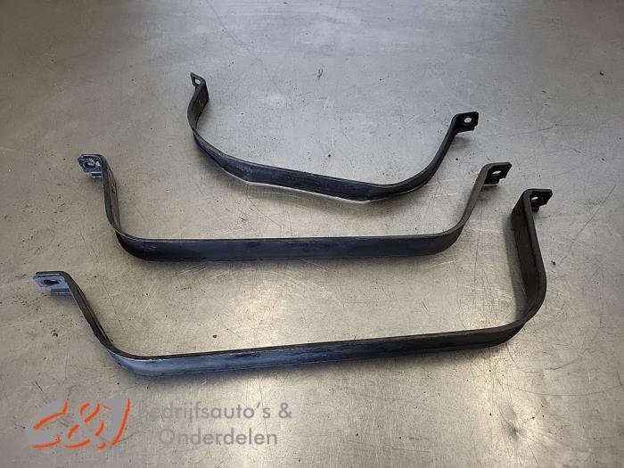 Réservoir carburant étrier d'un Ford Transit, Autos : Pièces & Accessoires, Suspension & Châssis, Ford, Utilisé, 3 mois de garantie