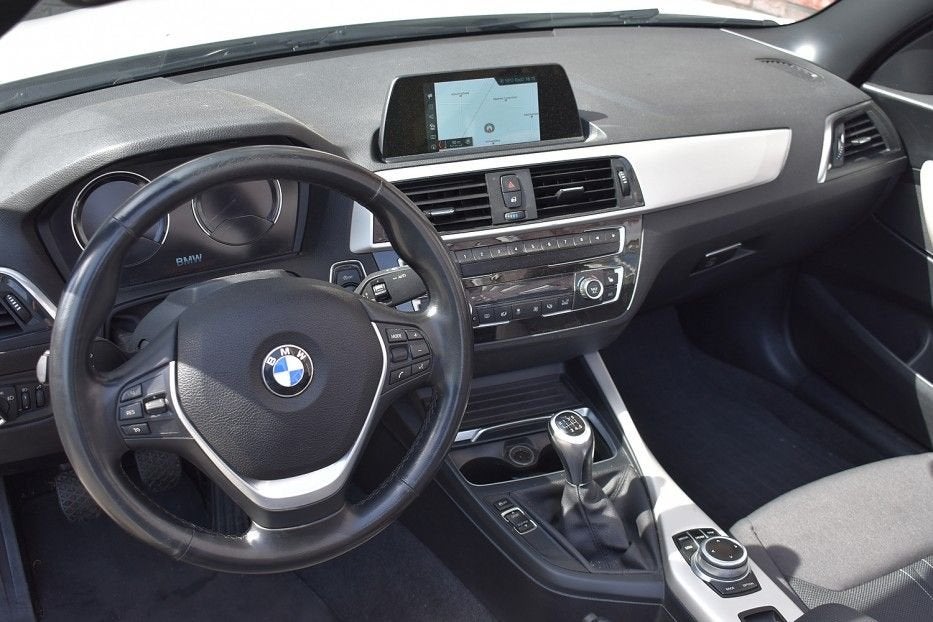 BMW 218 2 Series 218i Cabrio Executive Wij zijn op afspraak, Autos, 144 g/km, Entreprise, Cabriolet, Blanc