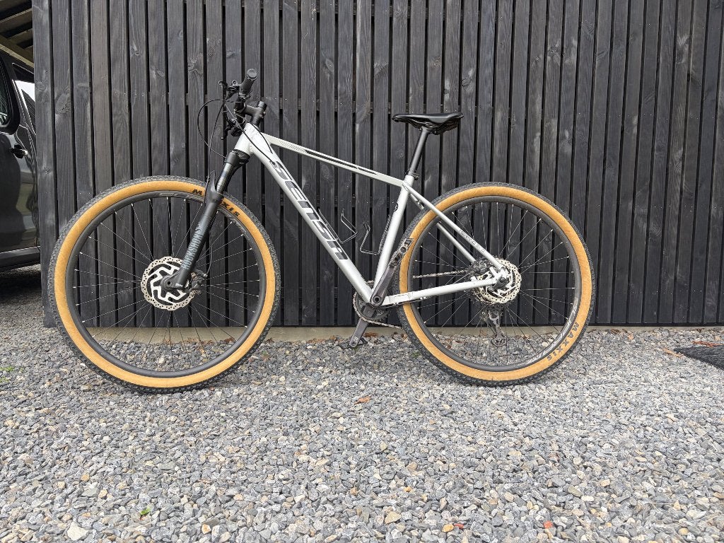 VTT Sensa Merano - 29 pouces cadre L, Fietsen en Brommers, Hardtail, Heren, Zo goed als nieuw, Schijfrem