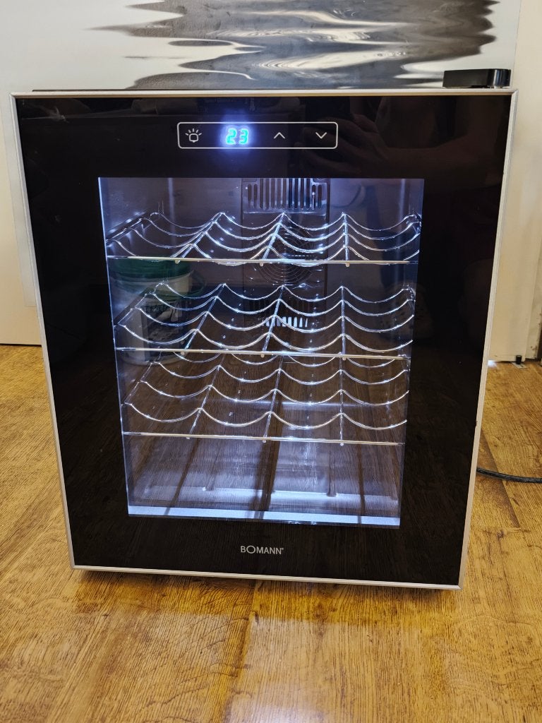 cave frigo à vin 16 bouteilles thermoélectrique, Electroménager, Réfrigérateurs & Frigos, Sans bac à congélation, Moins de 45 cm