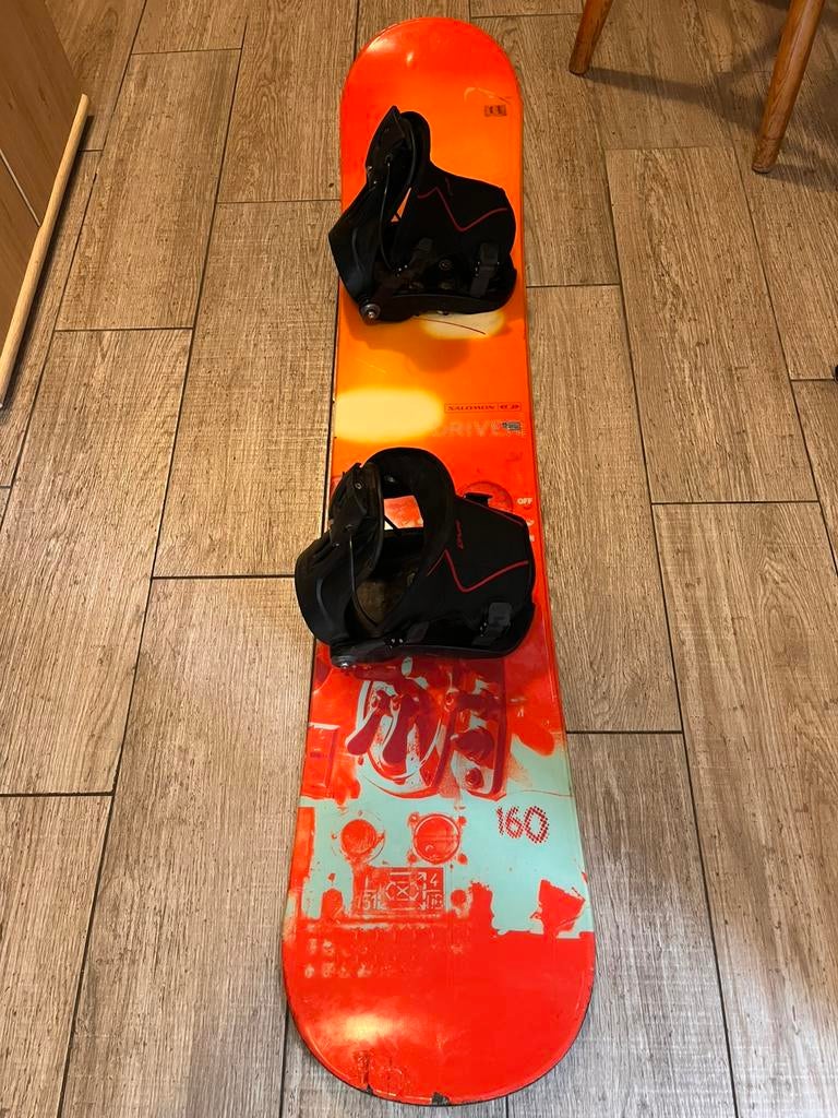 Salomon Snowboard en bindingen, Sport en Fitness, Ophalen, Zo goed als nieuw, Bindingen