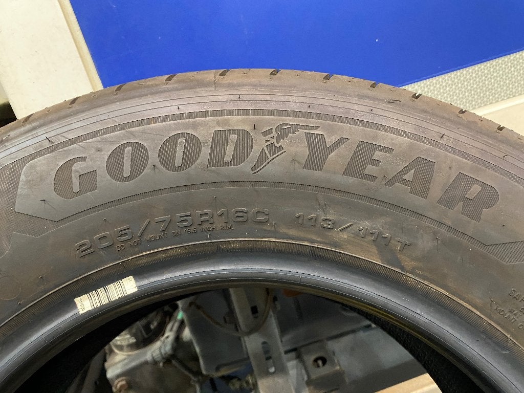205/75 R16 C 113/111T GOODYEAR Efficient Grip CARGO 2, Auto-onderdelen, Banden en Velgen, Ophalen, Bestelwagen, 16 inch, Nieuw