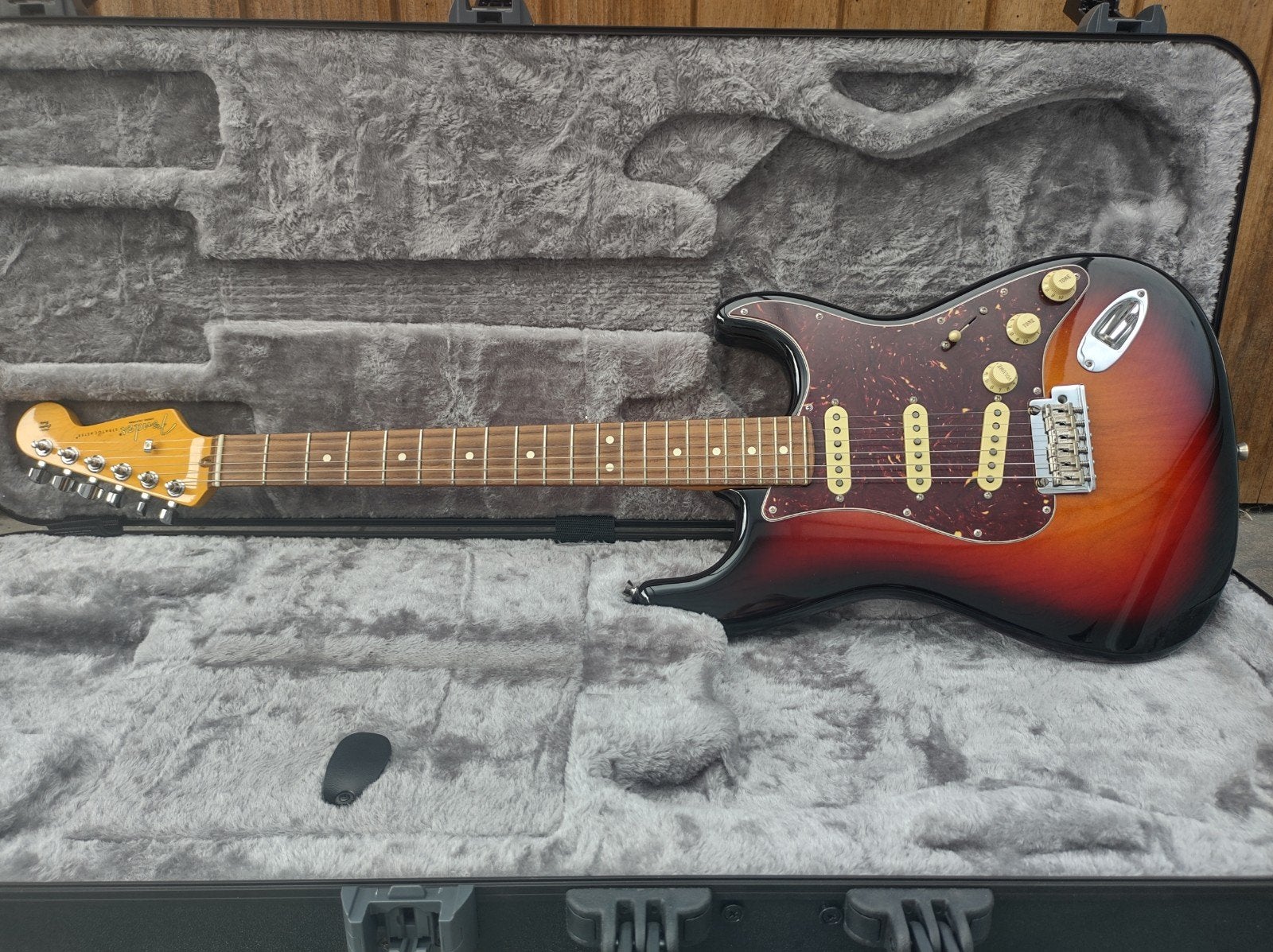 Fender American Pro II Stratocaster 3-Tone Sunburst, Ophalen, Zo goed als nieuw, Solid body, Fender