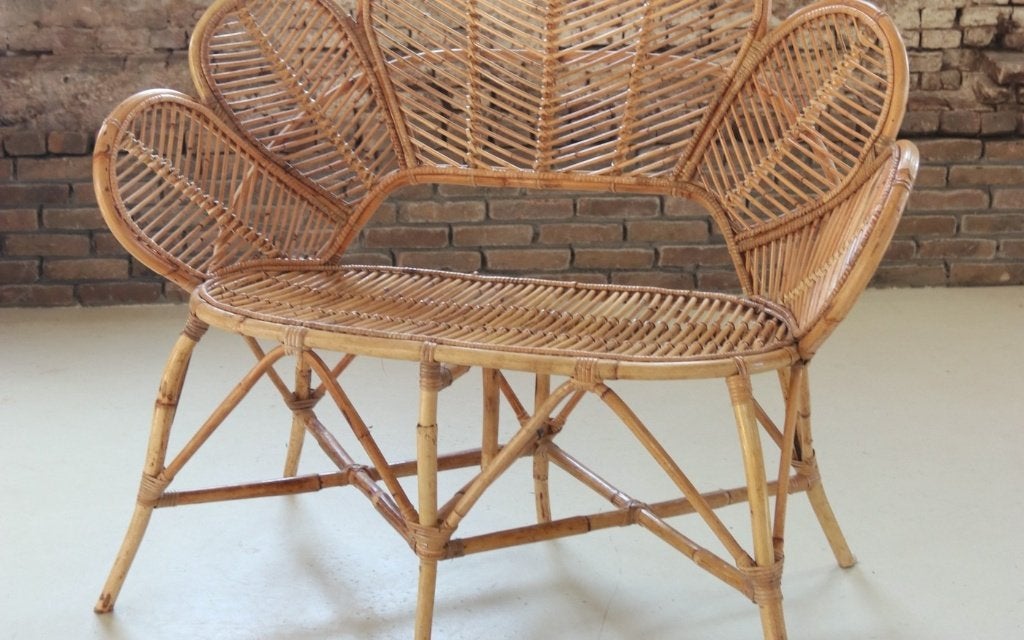 Rotan bankje met bloembladrugleuning, jaren 60–70, Maison & Meubles, Osier ou Rotin, Moins de 150 cm, Enlèvement, Utilisé